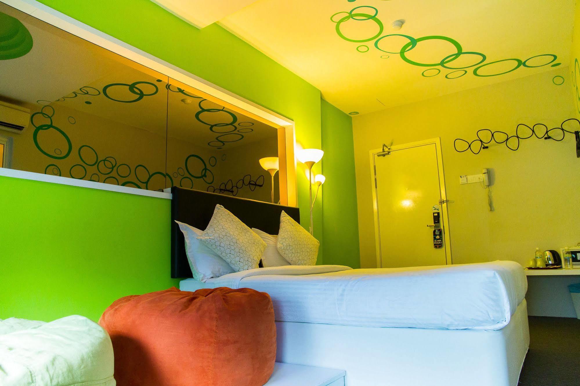 Bliss Boutique Hotel Johor Bahru Buitenkant foto